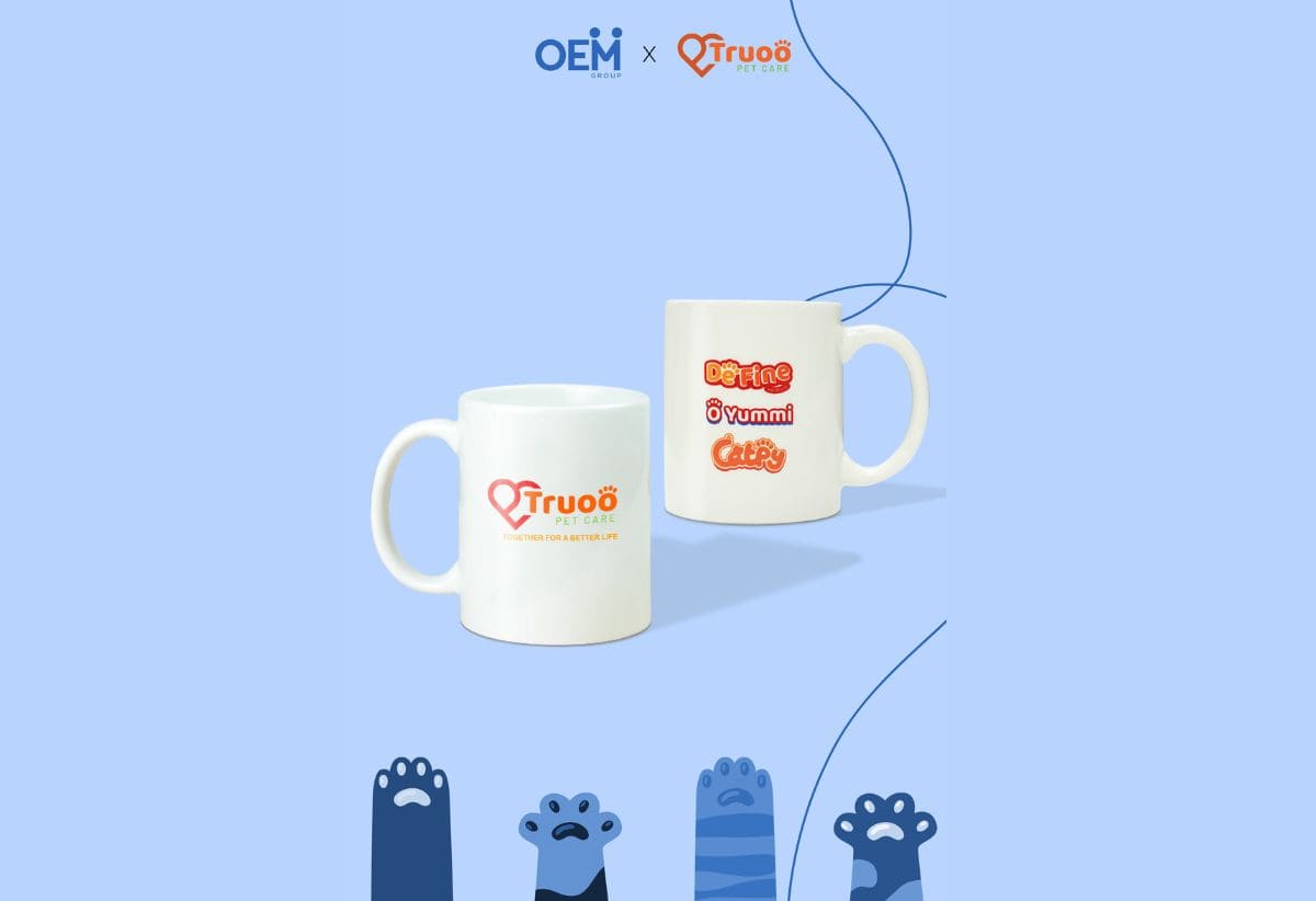 chiec-ly-tay-cam-cuc-de-thuong-duoc-lam-chat-lieu-su-trang-men-06-1692842658