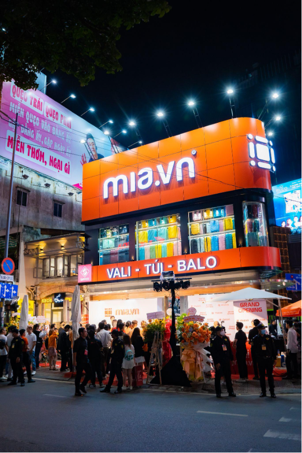 oem-group-di-cung-miavn-tren-chang-duong-hop-tac-san-xuat-merchandise-3-1688533592