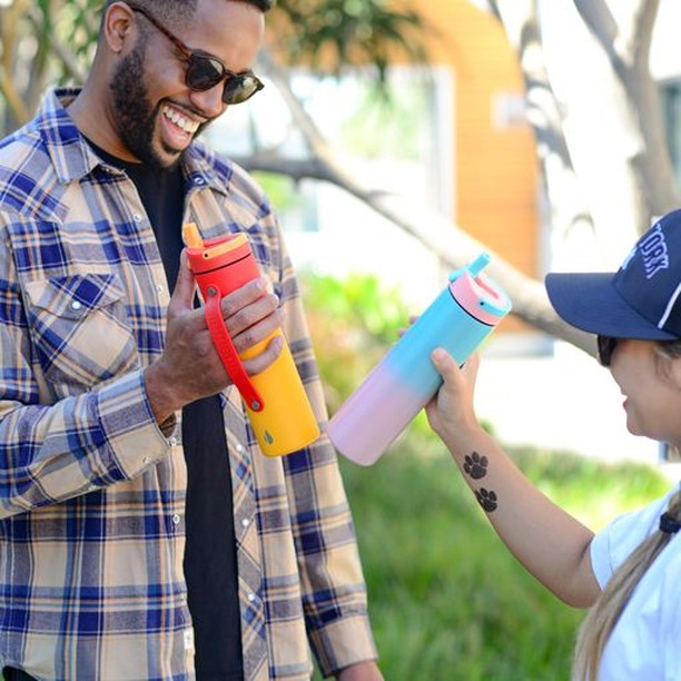 Bình giữ nhiệt quà tặng inox 304 in logo doanh nghiệp sắc nét, giải pháp branding hiệu quả từ OEM Group.