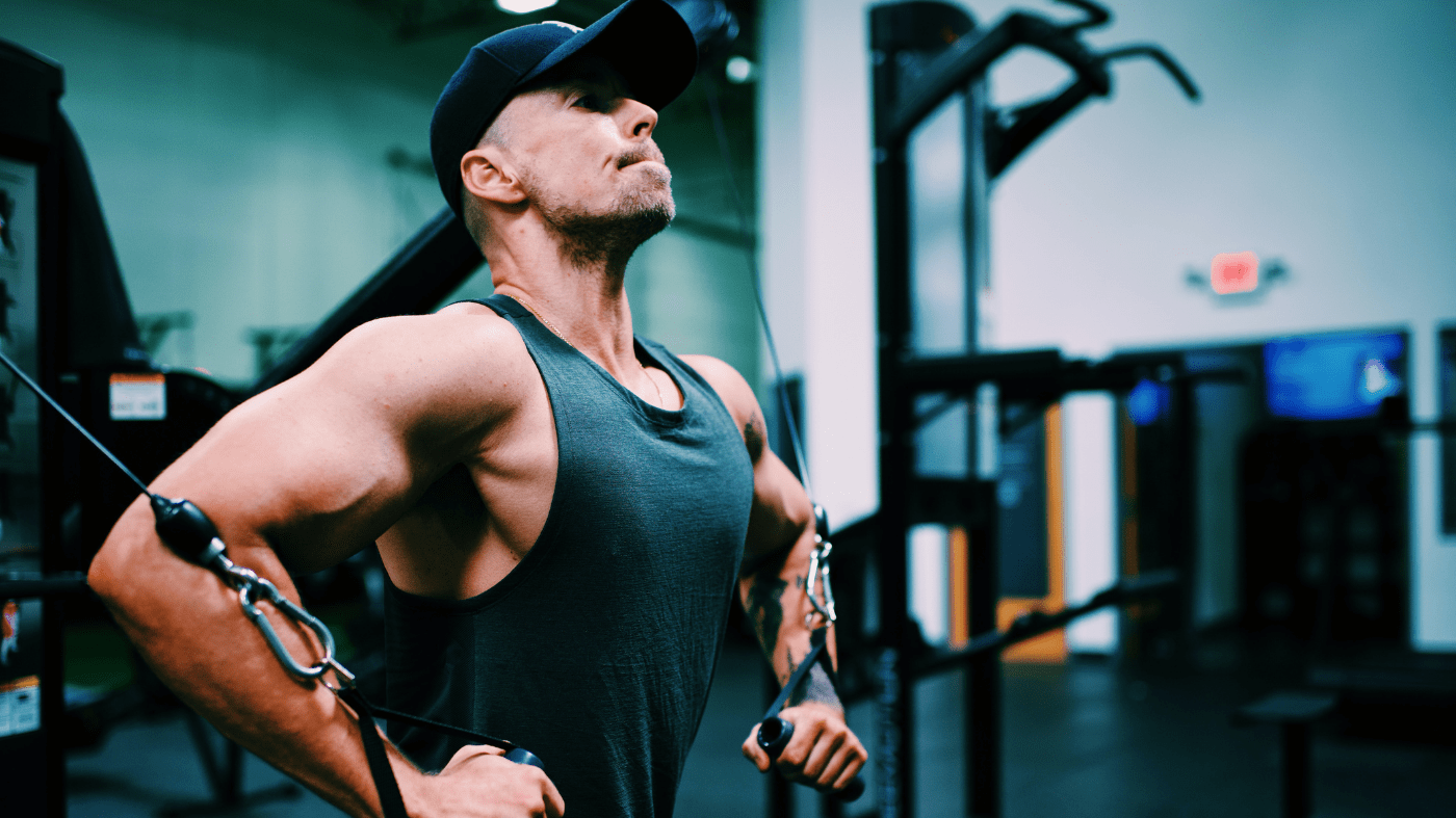 cung-tim-hieu-cac-mau-dong-phuc-the-thao-duoc-to-chuc-chuyen-nghiep-lua-chon-thumbnail-04-1711099709