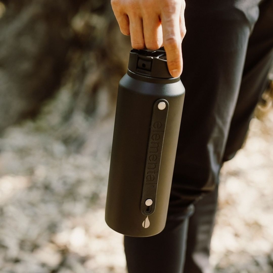 Bình giữ nhiệt quà tặng chất liệu Inox 316, giữ nhiệt tối ưu, cam kết chất lượng chuẩn y tế từ OEM Group.