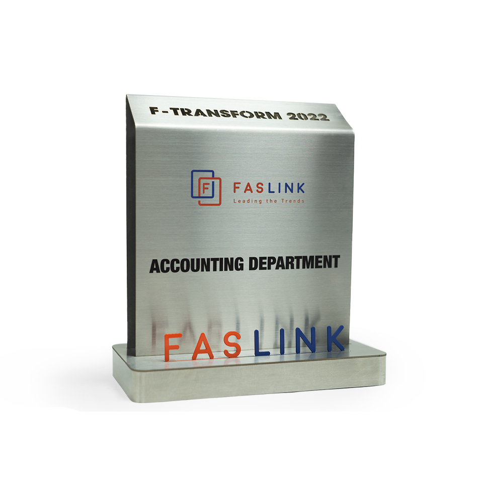 ky-niem-chuong-de-ban-inox-thiet-ke-rieng-1-11744-1698397132-31698397132-1700832736