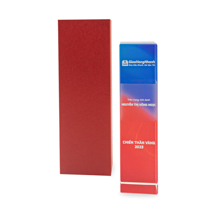 ky-niem-chuong-de-ban-thuy-tinh-thiet-ke-rieng-2-11797-1716956888-01716956888