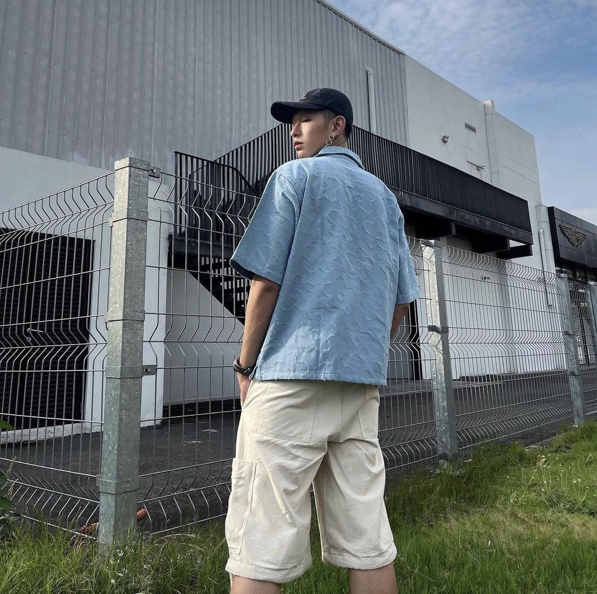 luu-y-mot-so-chi-tiet-khien-chiec-dong-phuc-ao-so-mi-tro-nen-an-tuong-hon-04-1712829797