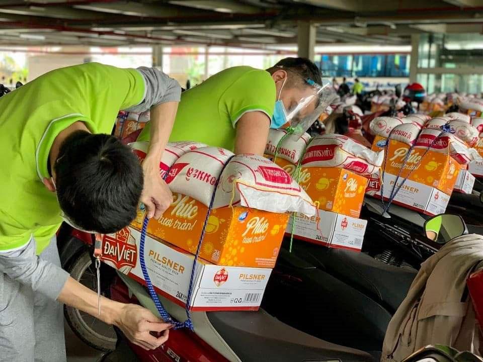 mon-qua-doc-dao-la-cach-doanh-nghiep-muon-nguoi-nhan-an-tuong-voi-minh-1695182097