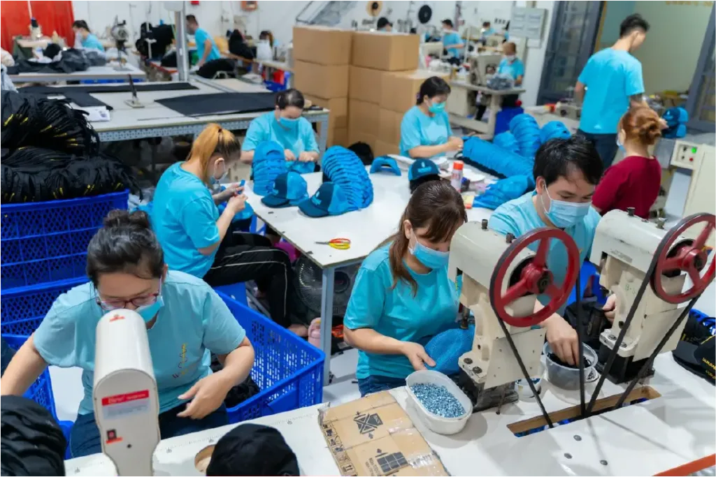 Thợ may lành nghề giúp đáp ứng các đơn hàng lớn