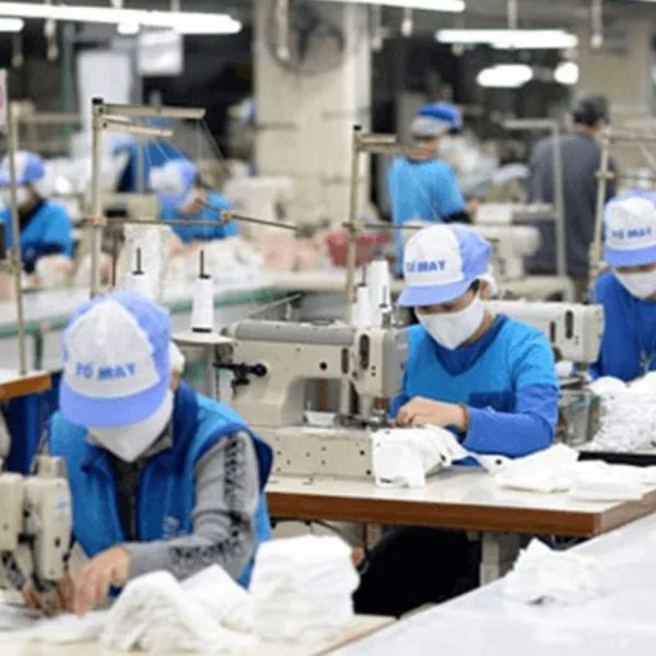 Đội ngũ xưởng may OEM Group chuyên nghiệp