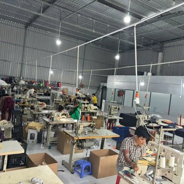 Xưởng may đồng phục OEM Group với quy mô khá lớn