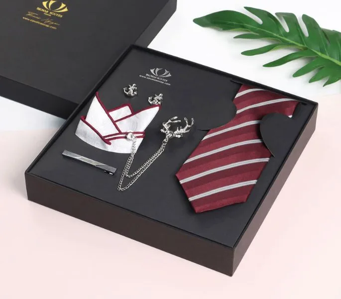 Quà tặng cao cấp, tinh tế cho đối tác