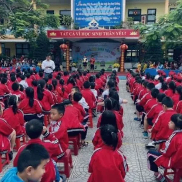 Áo khoác đồng phục học sinh tiểu học