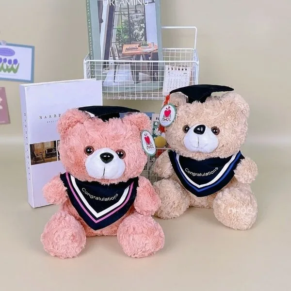 Gấu bông tốt nghiệp
